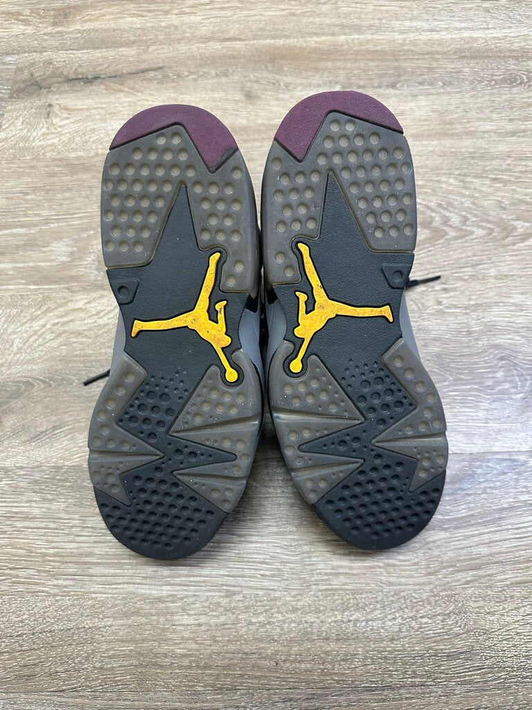 Preowned Jordan 6 Bordeaux size 9