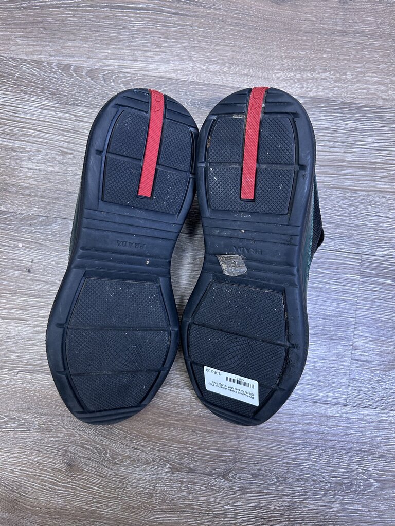 Preowned Prada America Cup Black Green Mint sz.6(7.5M)