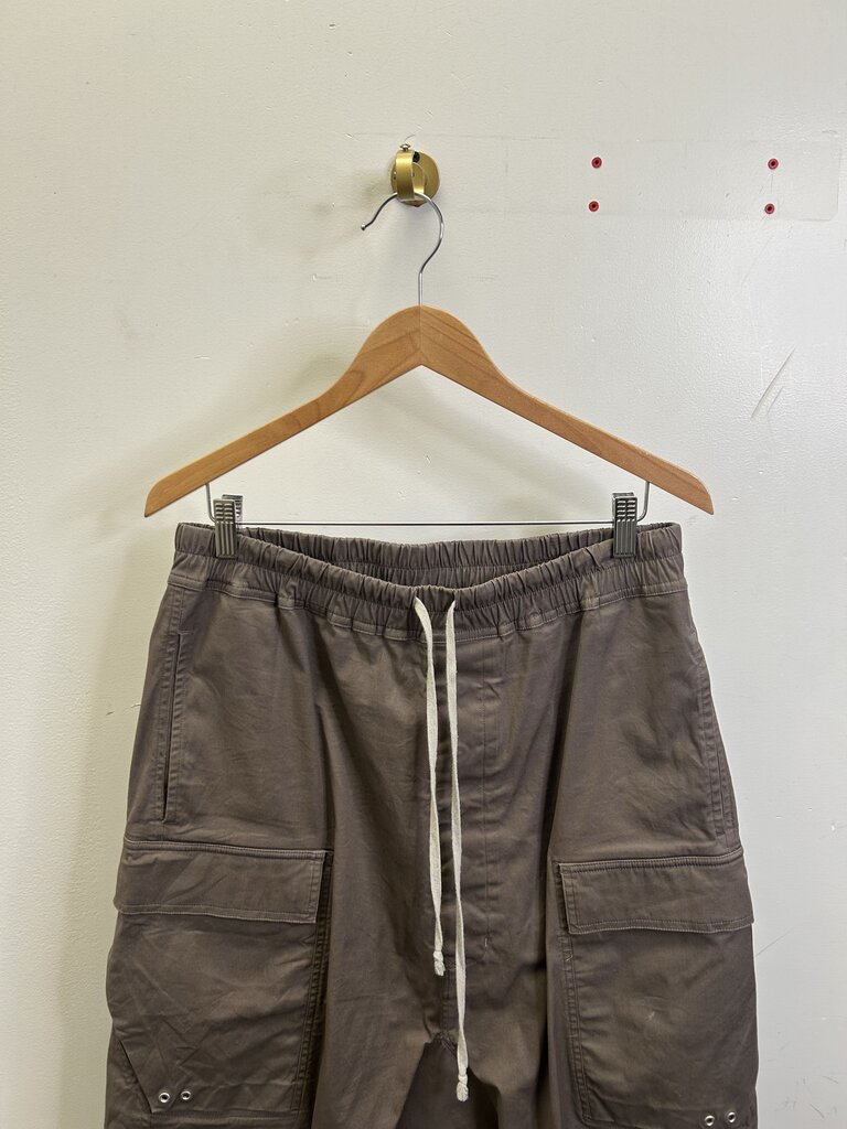 Preowned Rick Owens Dust Cargo Shorts size M