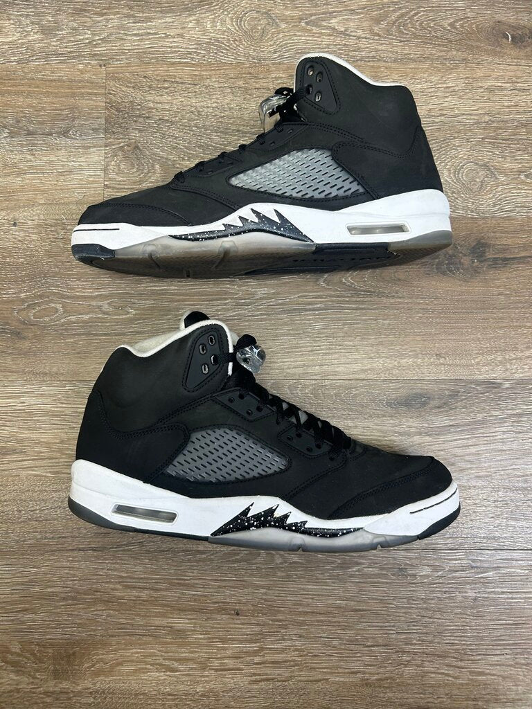 Preowned Jordan 5 Moonlight size 12