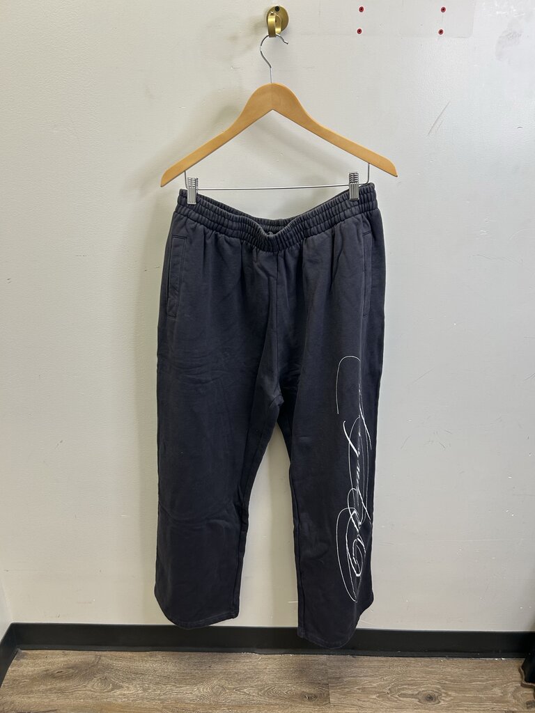 New Gv Gallery Black Cursive Sweatpants Size Medium
