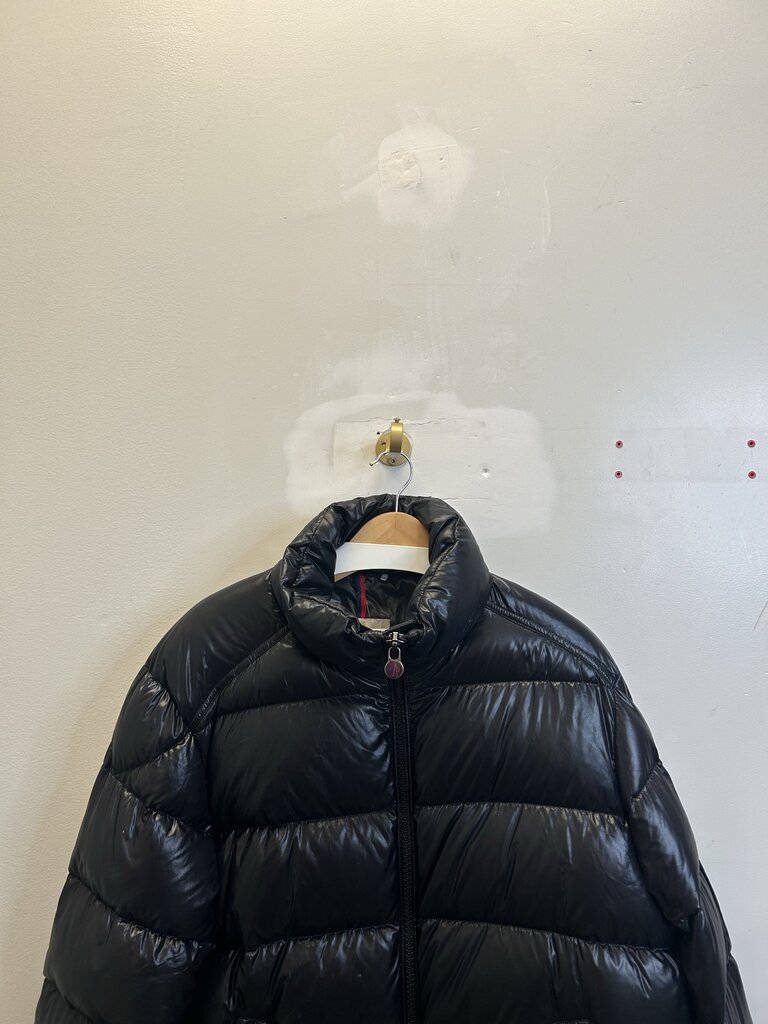 Preowned Moncler Black Puffer Size 4