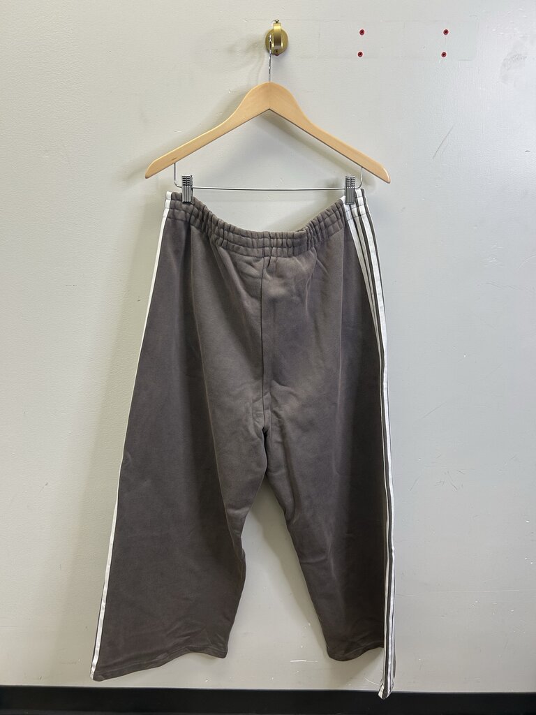 New HMDD Pear Tech Sweatpants Size Small