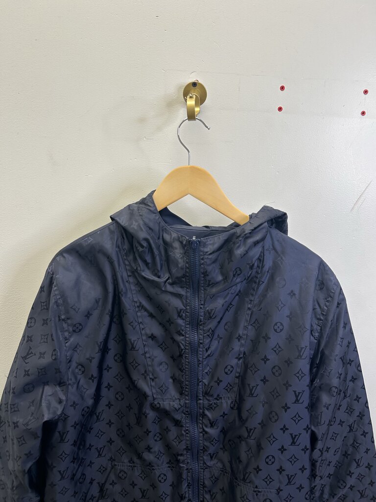 Preowned Louis Vuitton Monogram Navy Windbreaker size 50(M/L)