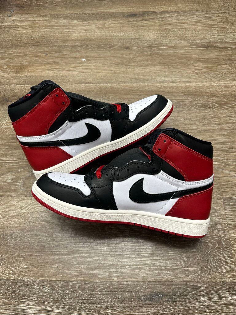 New Jordan 1 Black Toe Reimagined Size 11