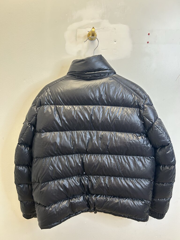 Preowned Moncler Maya Black Size 6