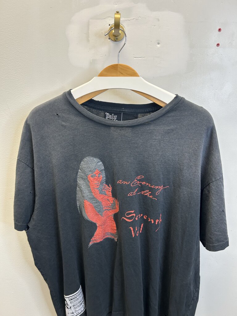 Preowned Paly Red Lady Black Tee sz.M