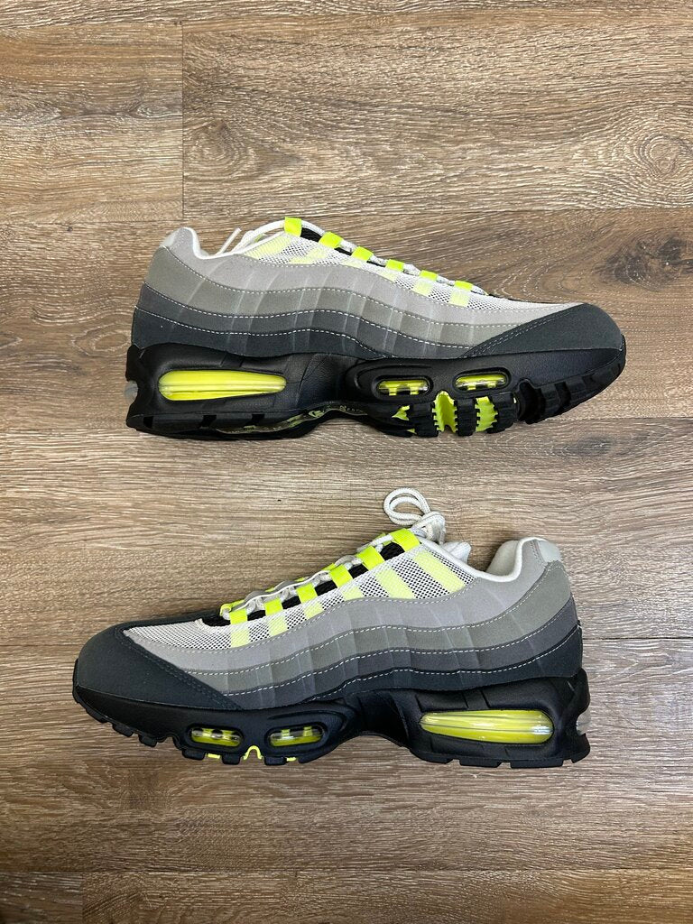 New Air Max 95 Neon size 11.5