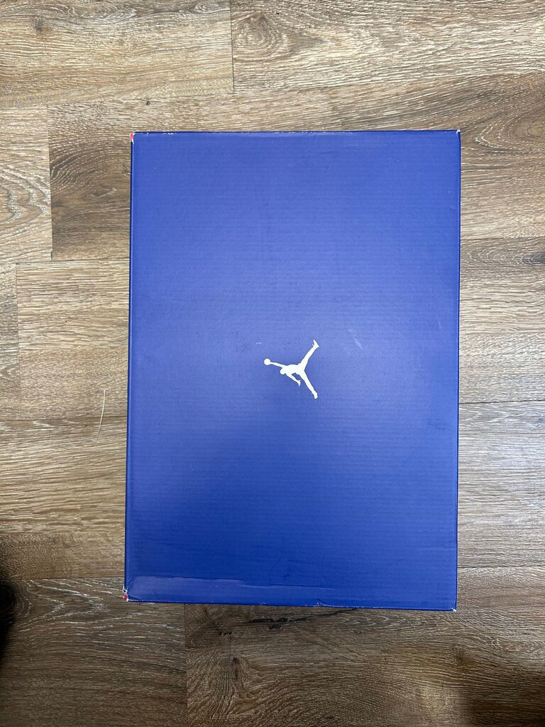 New Jordan 11 Rare Air Sz.9
