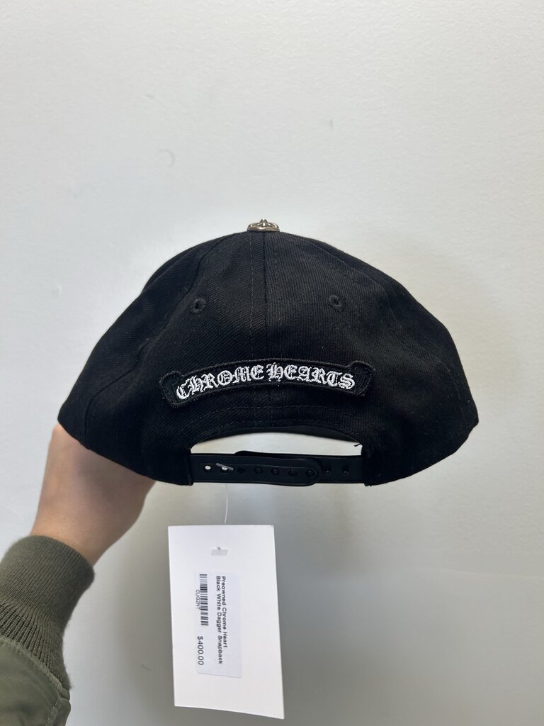 Preowned Chrome Heart Black White Dagger Snapback