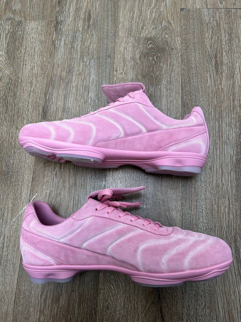 New Louis Vuitton Pink Footprint size 13(14)(no box)