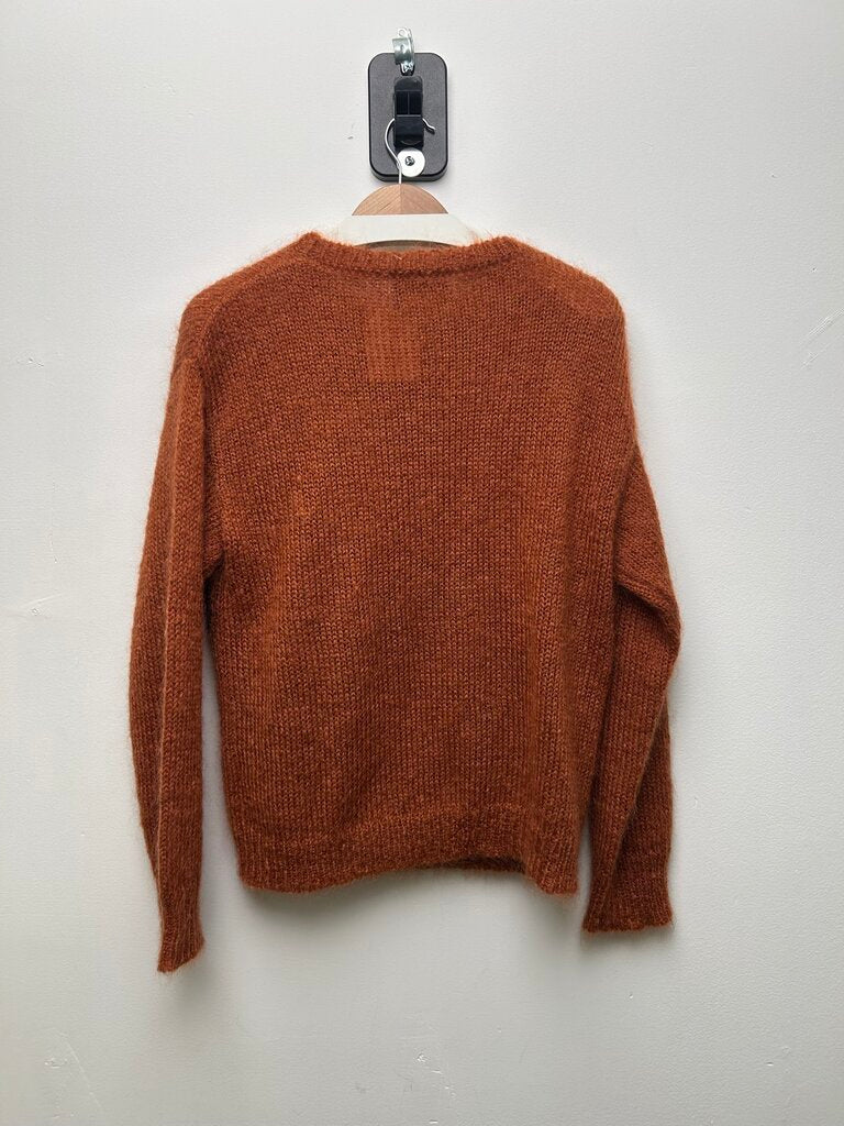Preowned ERD Orange Sweater Size Small