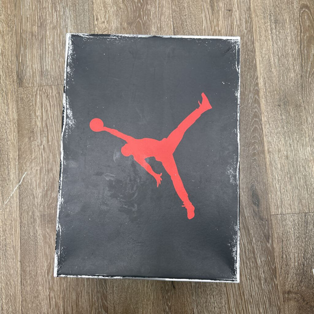 Preowned Jordan 3 White Cement Sz.11.5