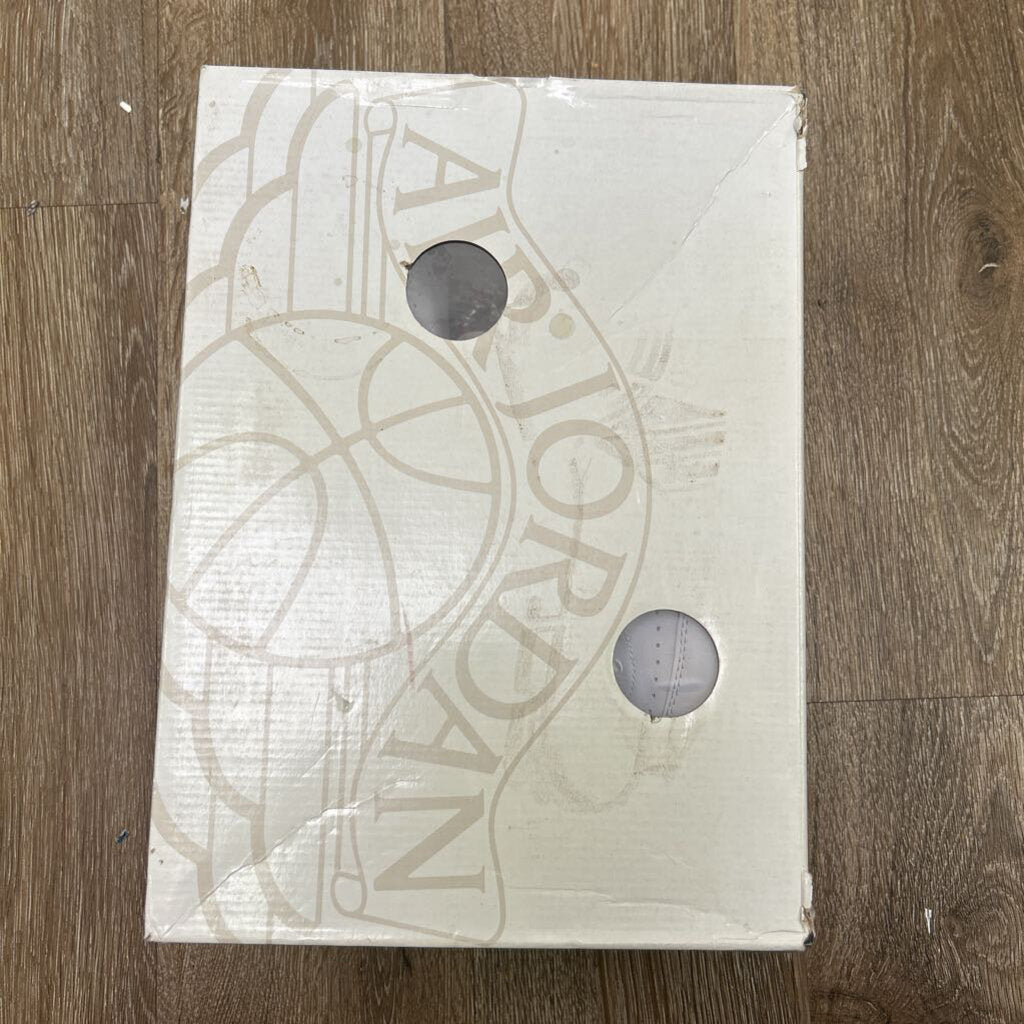 Preowned Jordan 2 Off White Sail sz.10