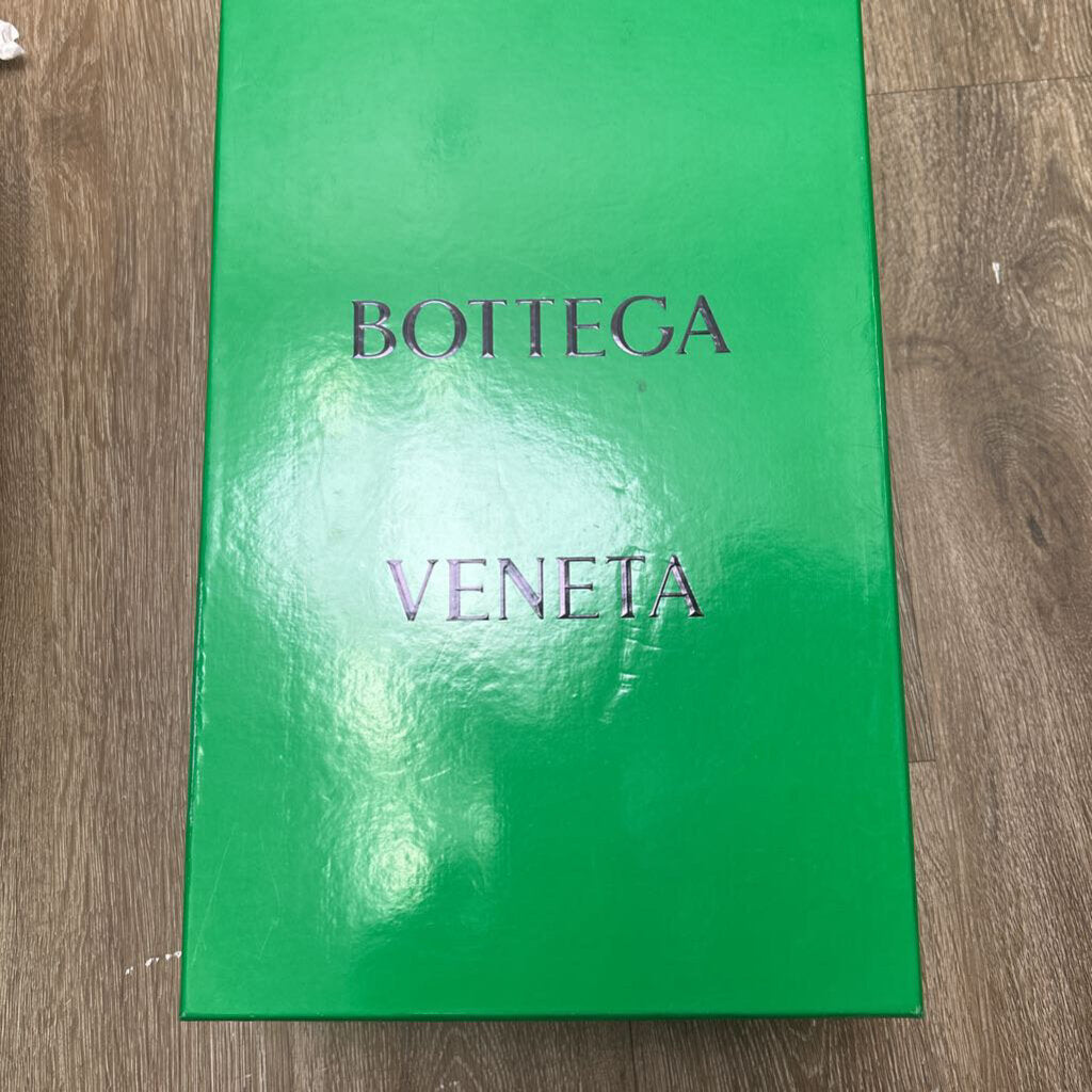 New Bottega Orbit White Silver Size 43