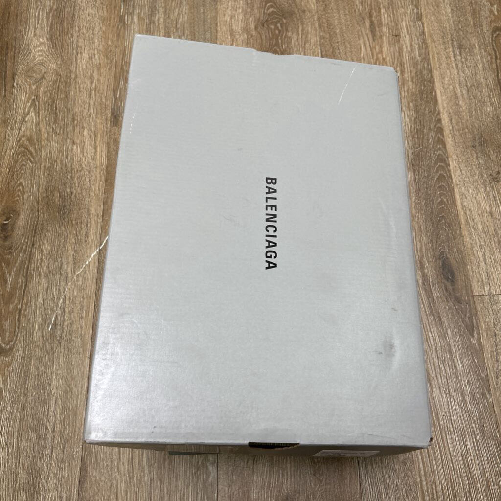 Preowned Balenciaga Pink Grey Cream Distressed 3XL Runner sz.39