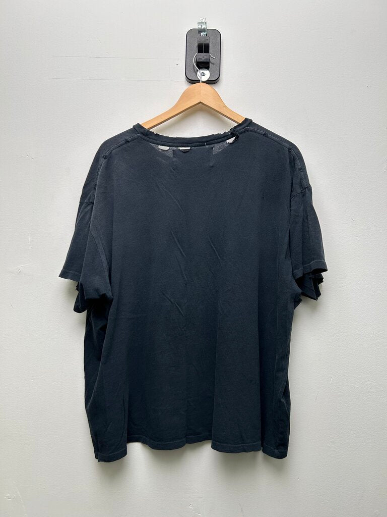 Preowned Paly Loves Of Liz Tee Size XL
