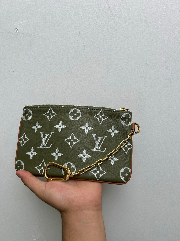 New Louis Vuitton P9 Monogram Olive Keychain Purse