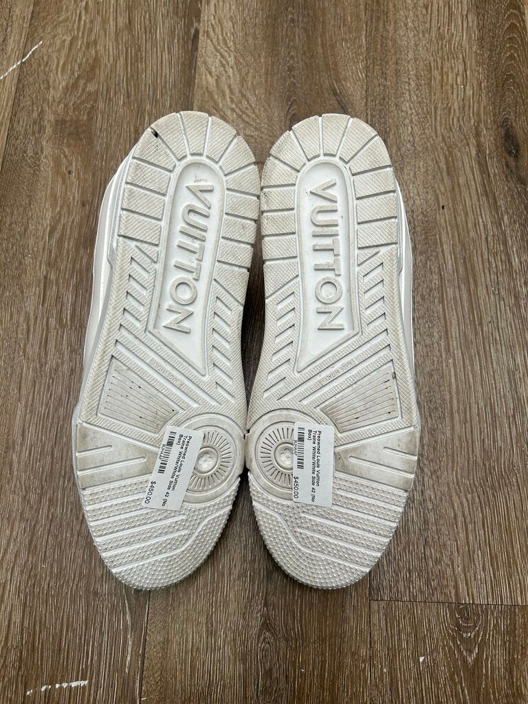 Preowned Louis Vuitton Traine White/White Sz. 42 (No Box)