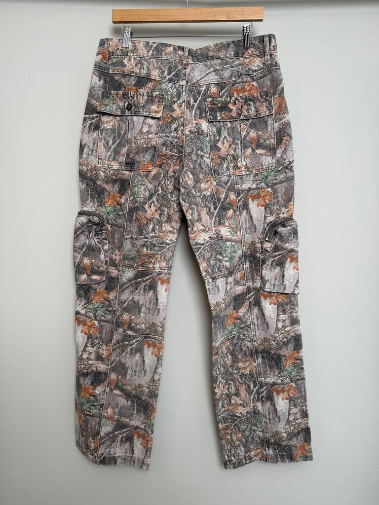 New GV Gallery Camo Cargo Pants size M