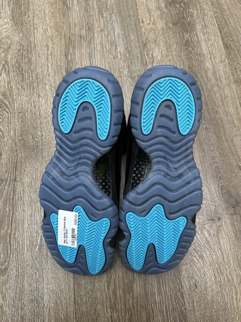 New Jordan 11 Gamma Blue sz.7Y (NO BOX)