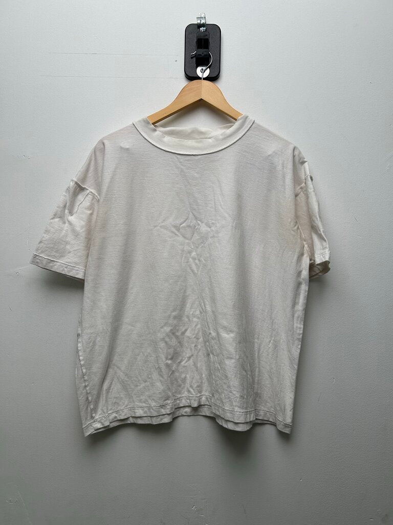 Preowned Greedy Unit Multi tag White Tee Size Large