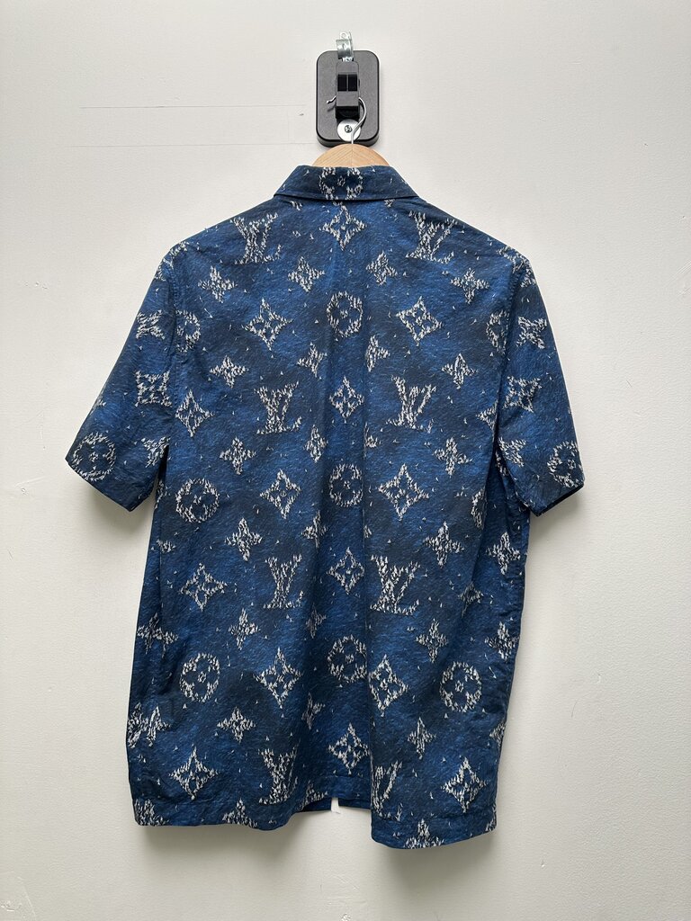 Preowned Louis Vuitton Regatta Blue Button Up sz.S
