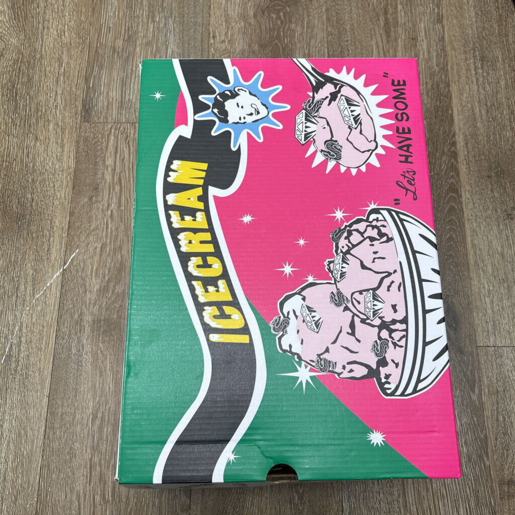 Preowned Reebok Board Flip Green Pink Sz.10.5
