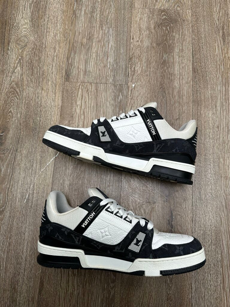Preowned Louis Vuitton White Black Denim Monogram Trainer Sz.8LV/10M (No Box)