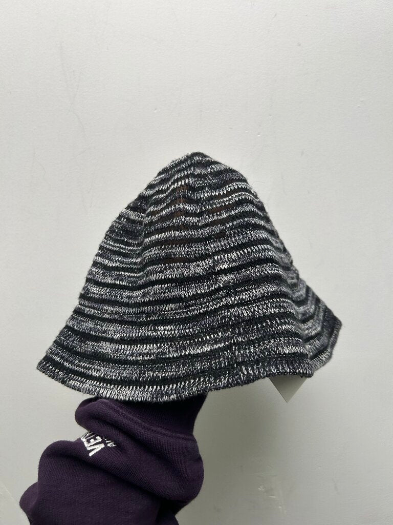Preowned Supreme New York Knit Black Grey White Bucket Hat