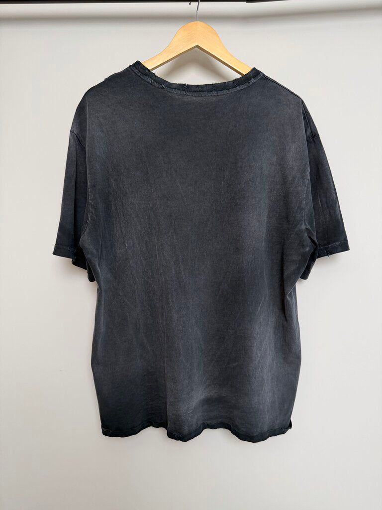 Preowned GV Gallery Flower Boy Tee Size M