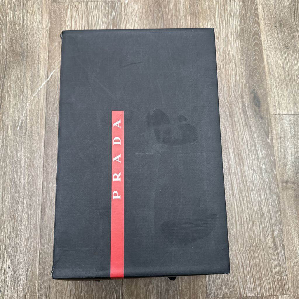 Preowned Prada America Cup Black Red Sz 9(10.5M)