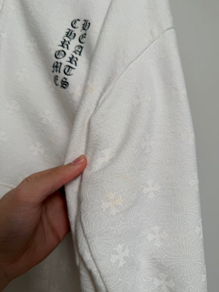 Preowned Chrome Heart White Monogram Zip Up size M( Missing Zipper)