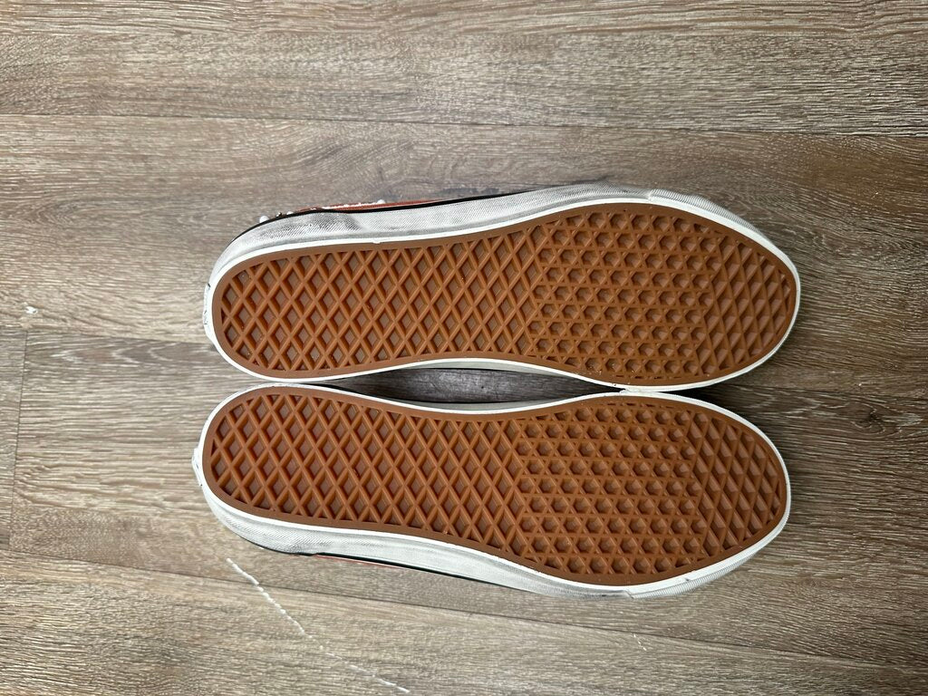 New Vans Pearlized Red Rust bronze Size 12