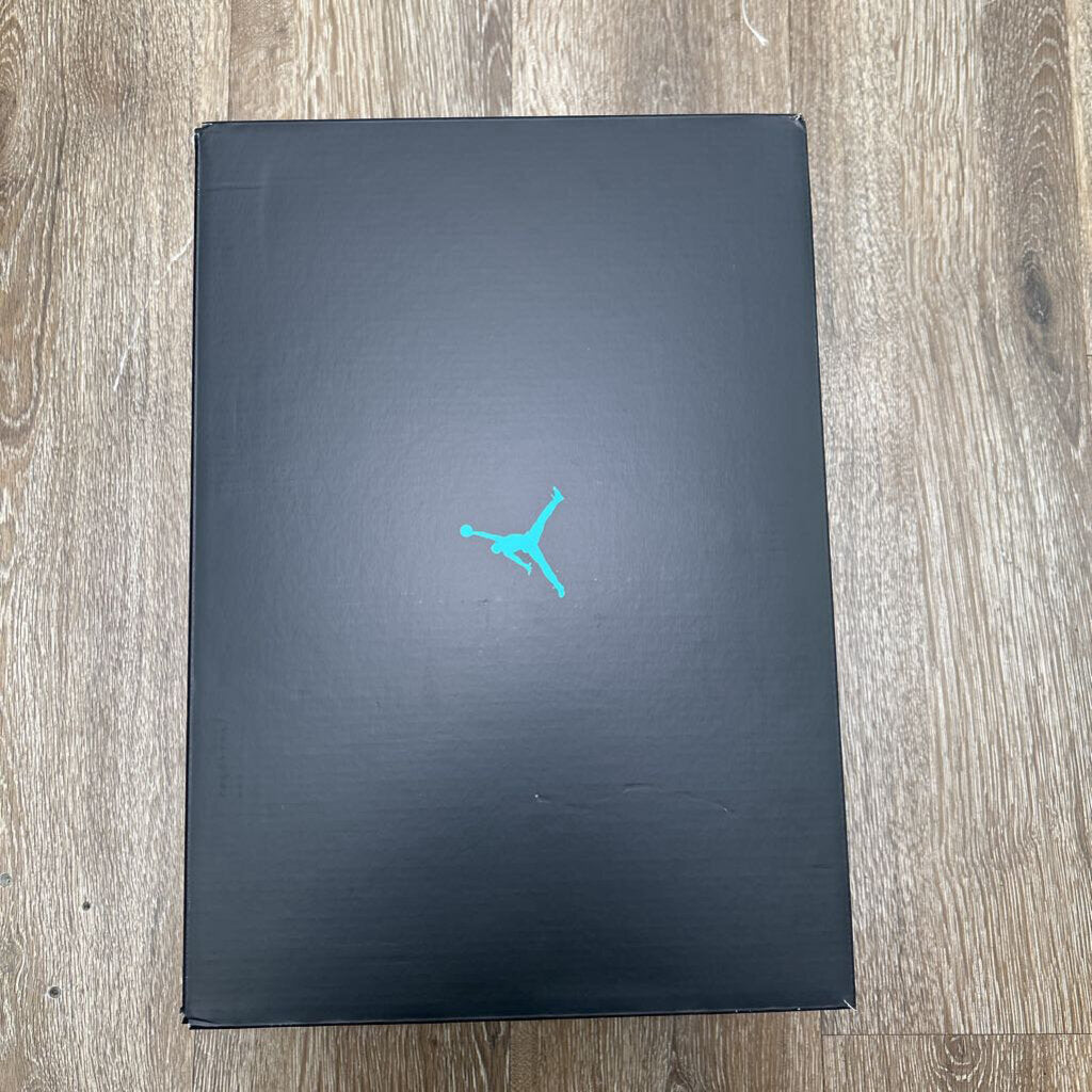 New Jordan 11 Gamma Sz.9.5