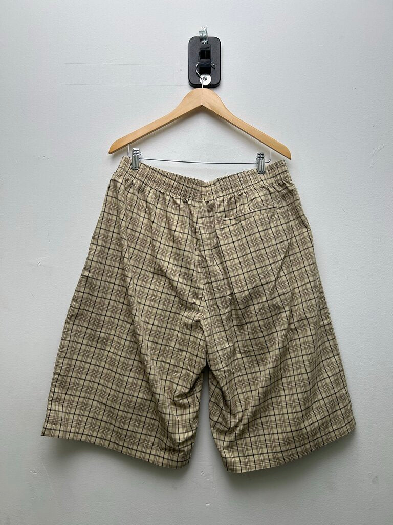 New Boredom Kills Plaid Shorts Size XL