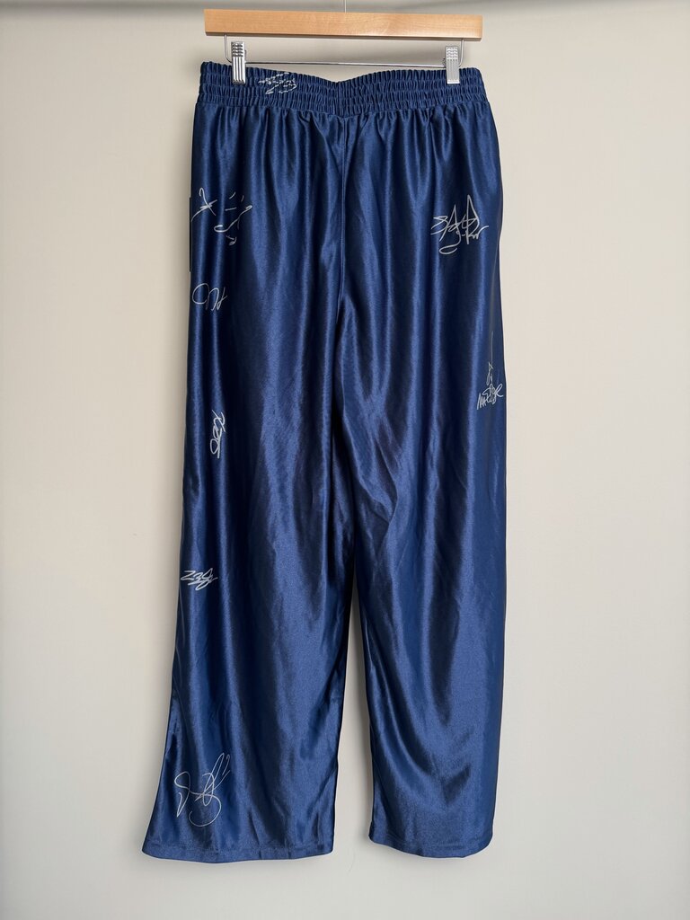 New GV Gallery Signature Sweats Size XS