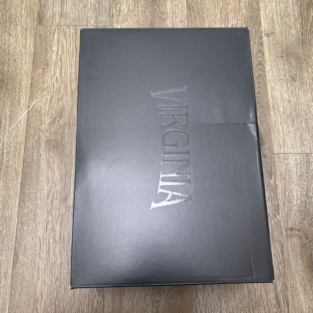 New Adidas JellyFish Crystal Sand Sz.10