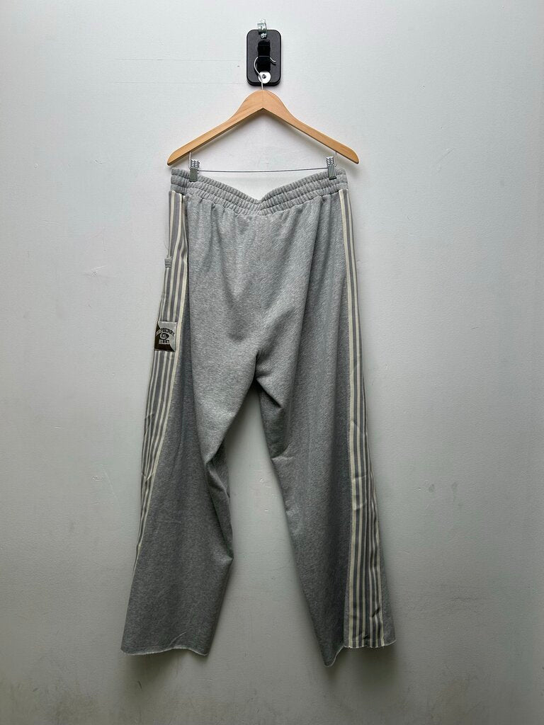 New Gv Gallery Lil Leon Grey 3 Stripe Sweatpants Sz XL