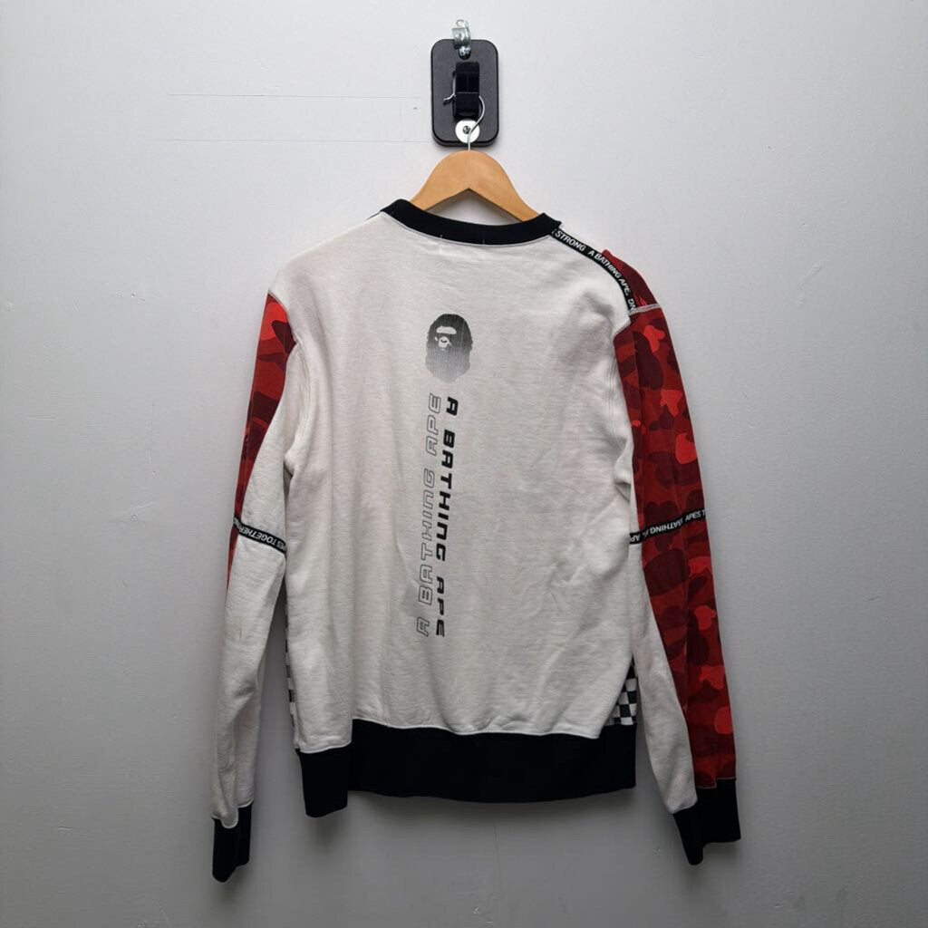 Preowned Bape White Red came Checkered Crewneck Size Large