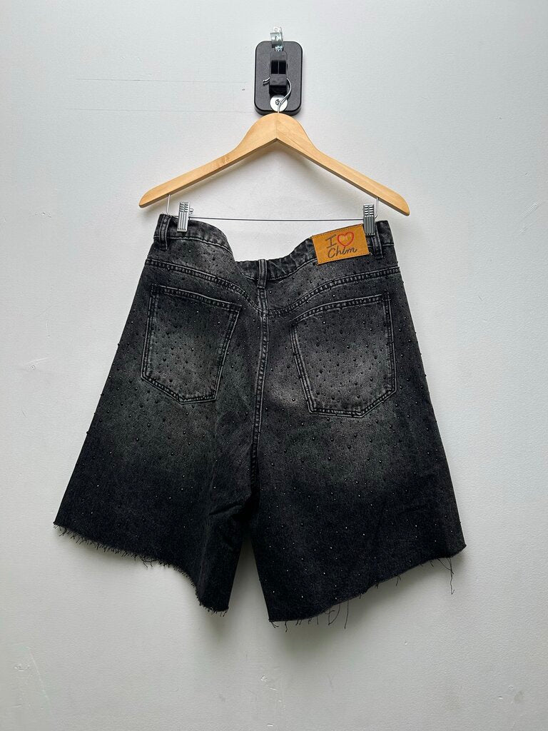 Preowned HMDD Black Rhinestone Jorts Size Large