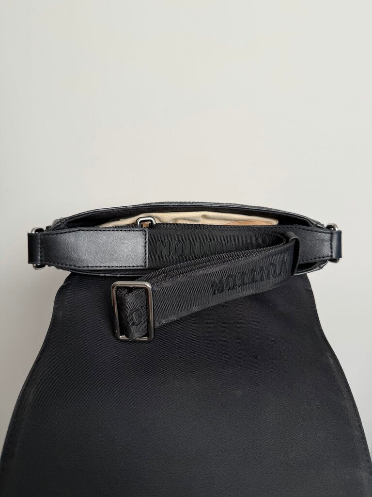 Preowned Louis Vuitton Black Monogram Messenger Bag