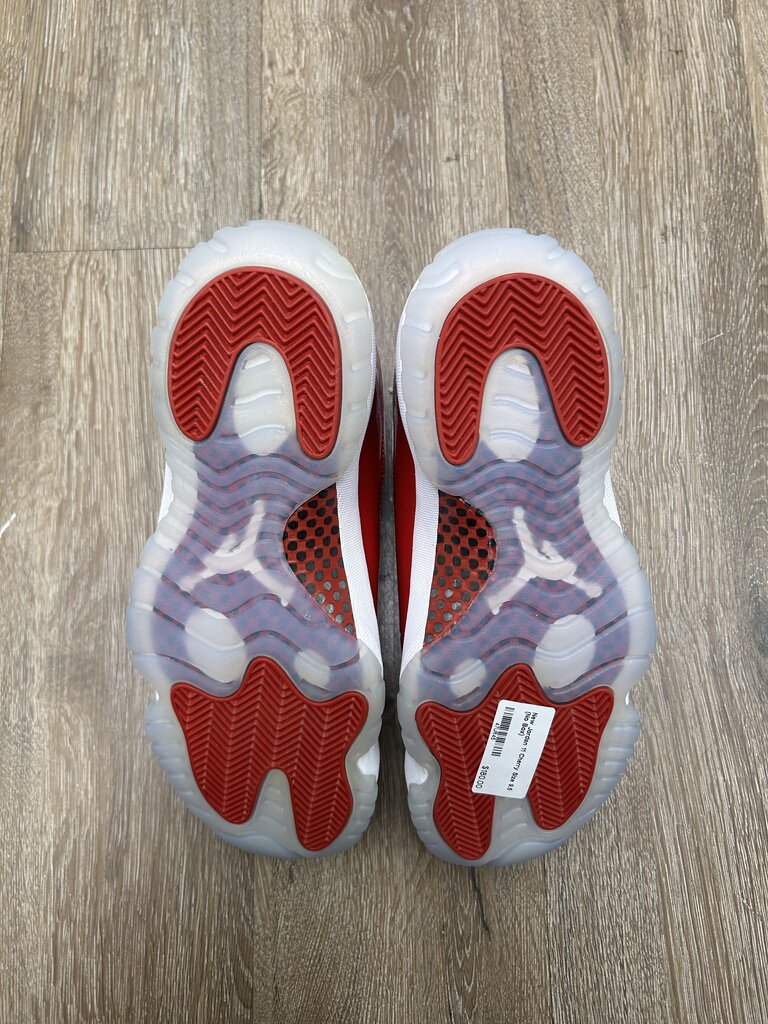 New Jordan 11 Cherry Size 9.5 (No Box)