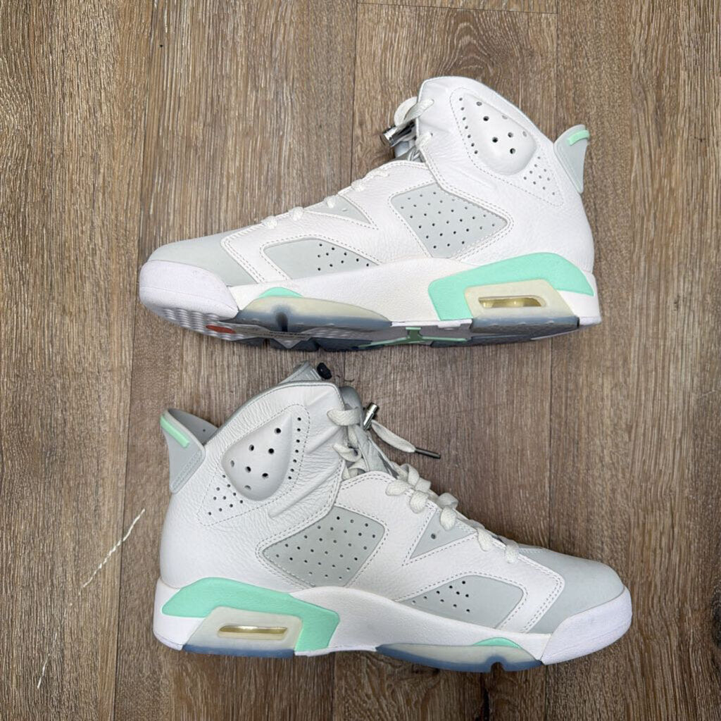 New Jordan 6 Mint Foam Size 11W (9.5) (No Box)