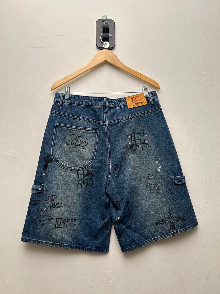 Preowned HMDD Lightwash Rhinestone Denim Shorts sz.M
