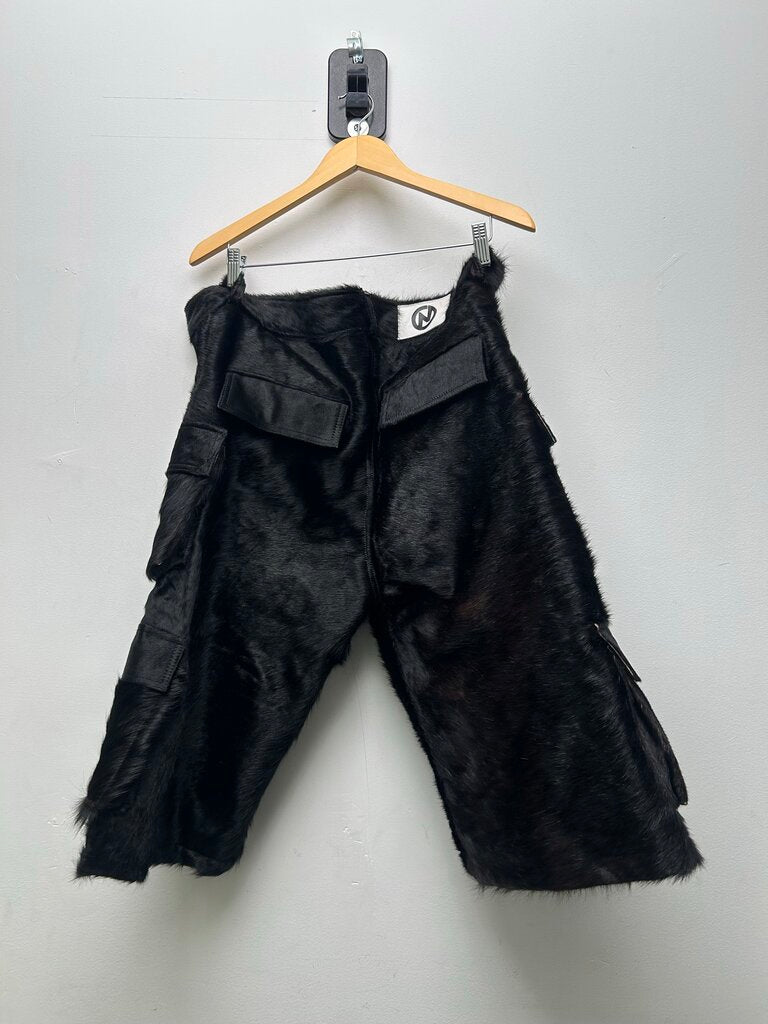 New NYRVa Black Mohair Cargo Shorts Size 36