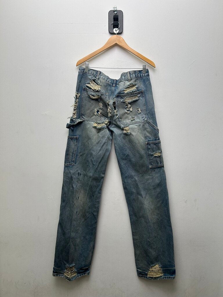 Preowned GV Gallery Distressed Double Knee Denim sz.XL