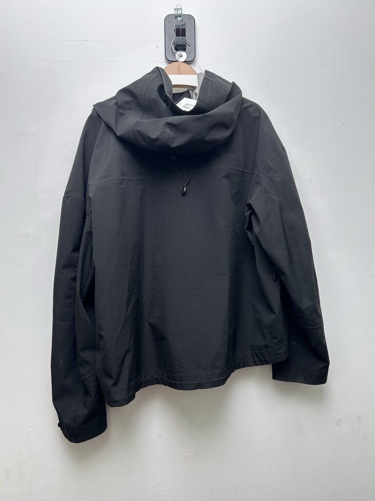 Preowned Gv Gallery Black Raspberry Hills rain Jacket Size Large