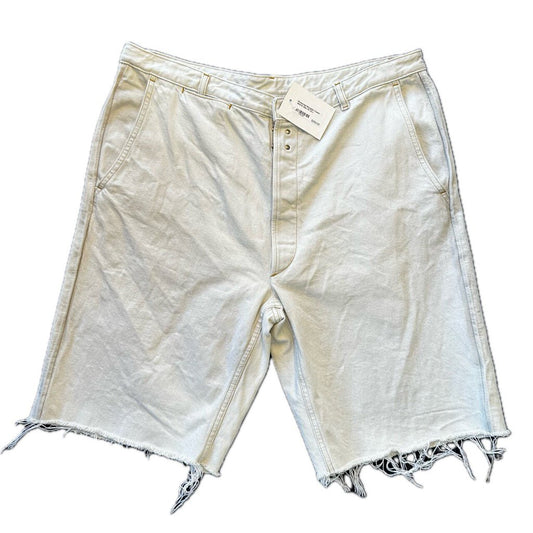 Preowned Margeila Cream Shorts Size 54 (XL)