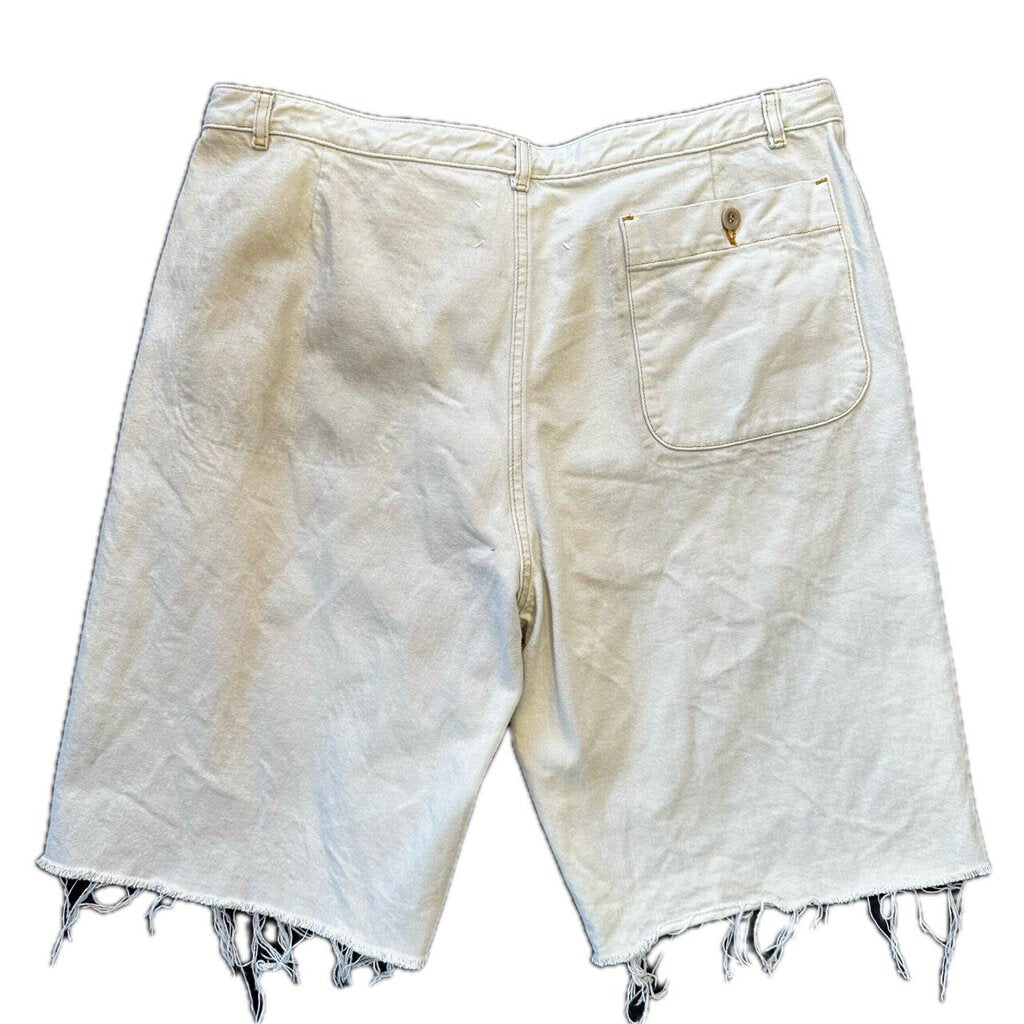 Preowned Margeila Cream Shorts Size 54 (XL)